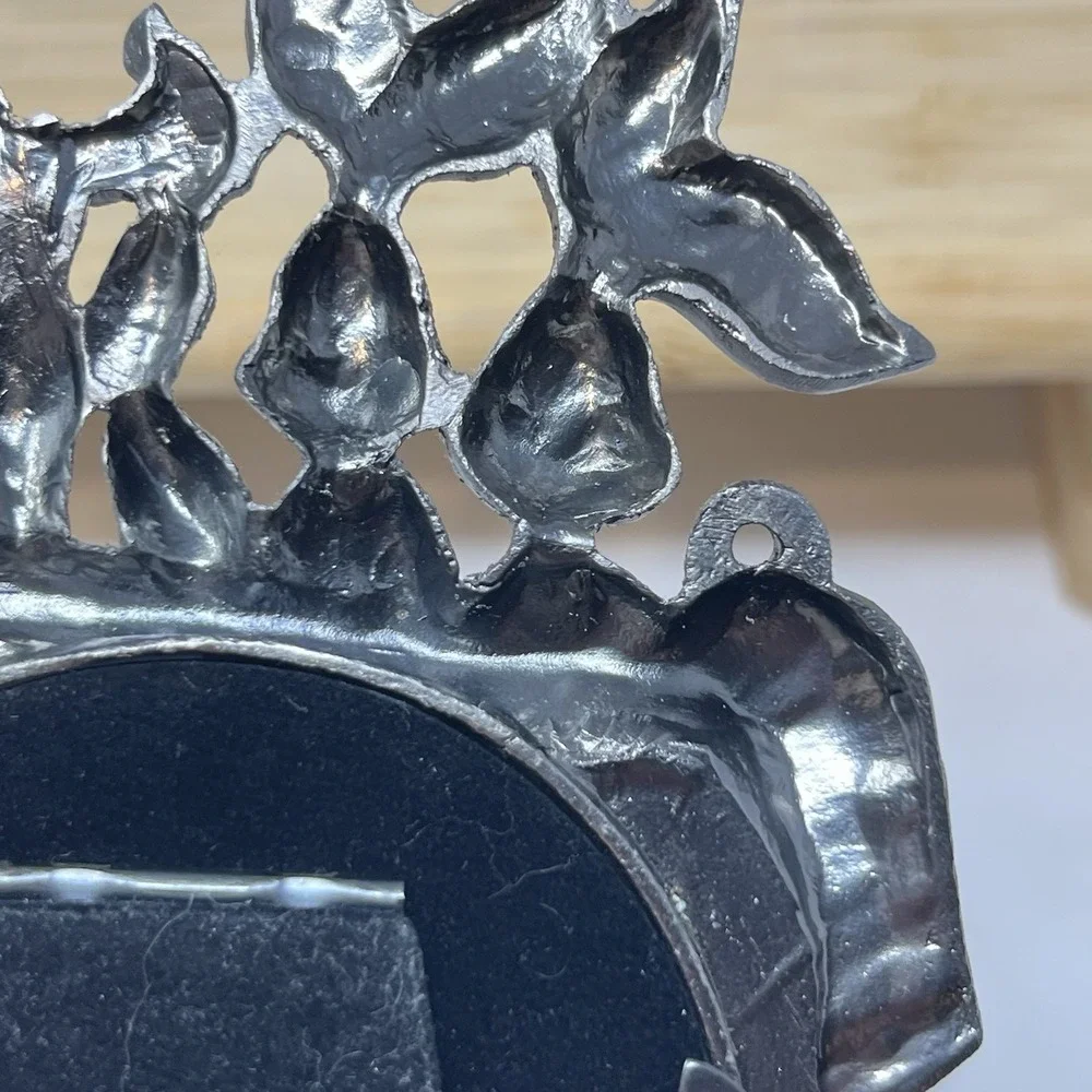 Pewter Easter Bunny Rabbit Picture‎ Frame Carrot Basket weave Heavy 5